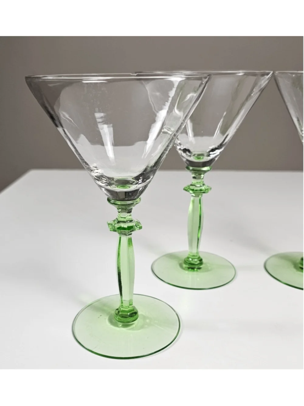 Elegant Green Uranium Stem Cocktail/Martini Glasses Set of 4 As-Is / Crafts